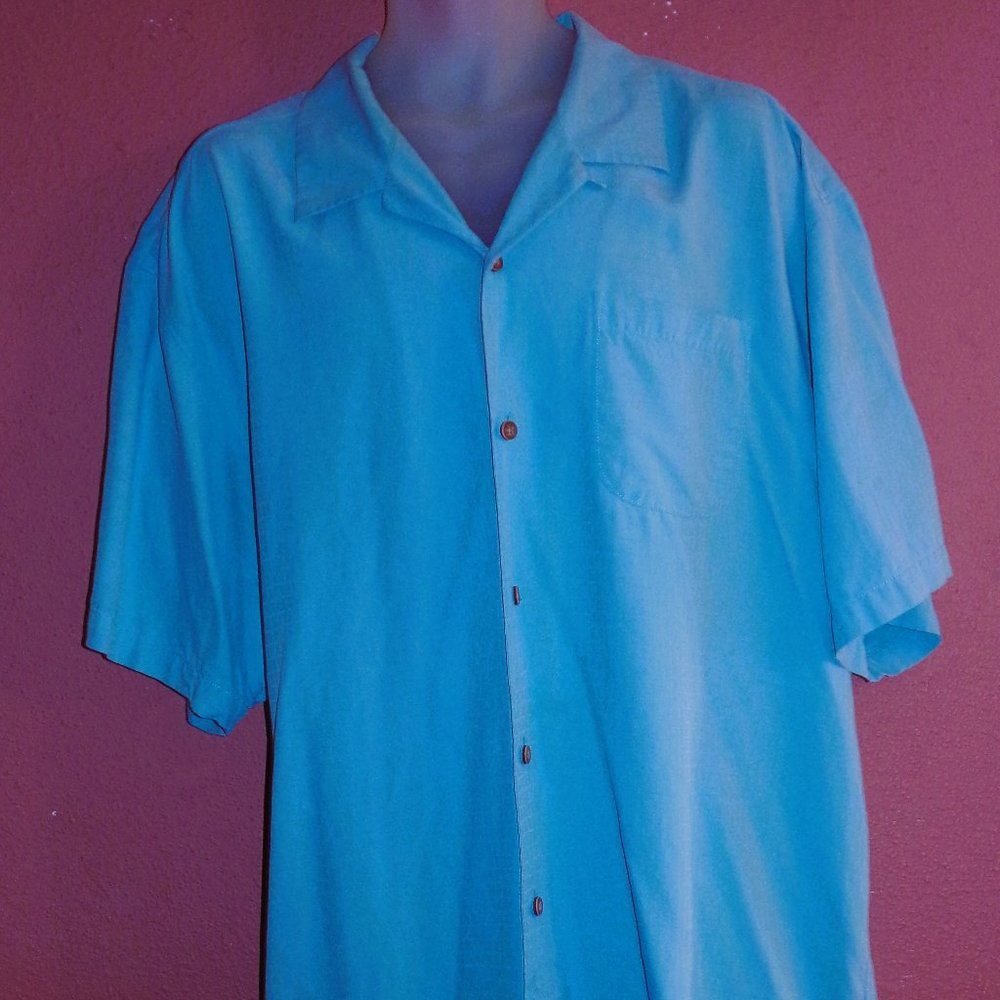 Tommy Bahama One Minute Workout Men’s Size XL Aqua Silk Camp Shirt